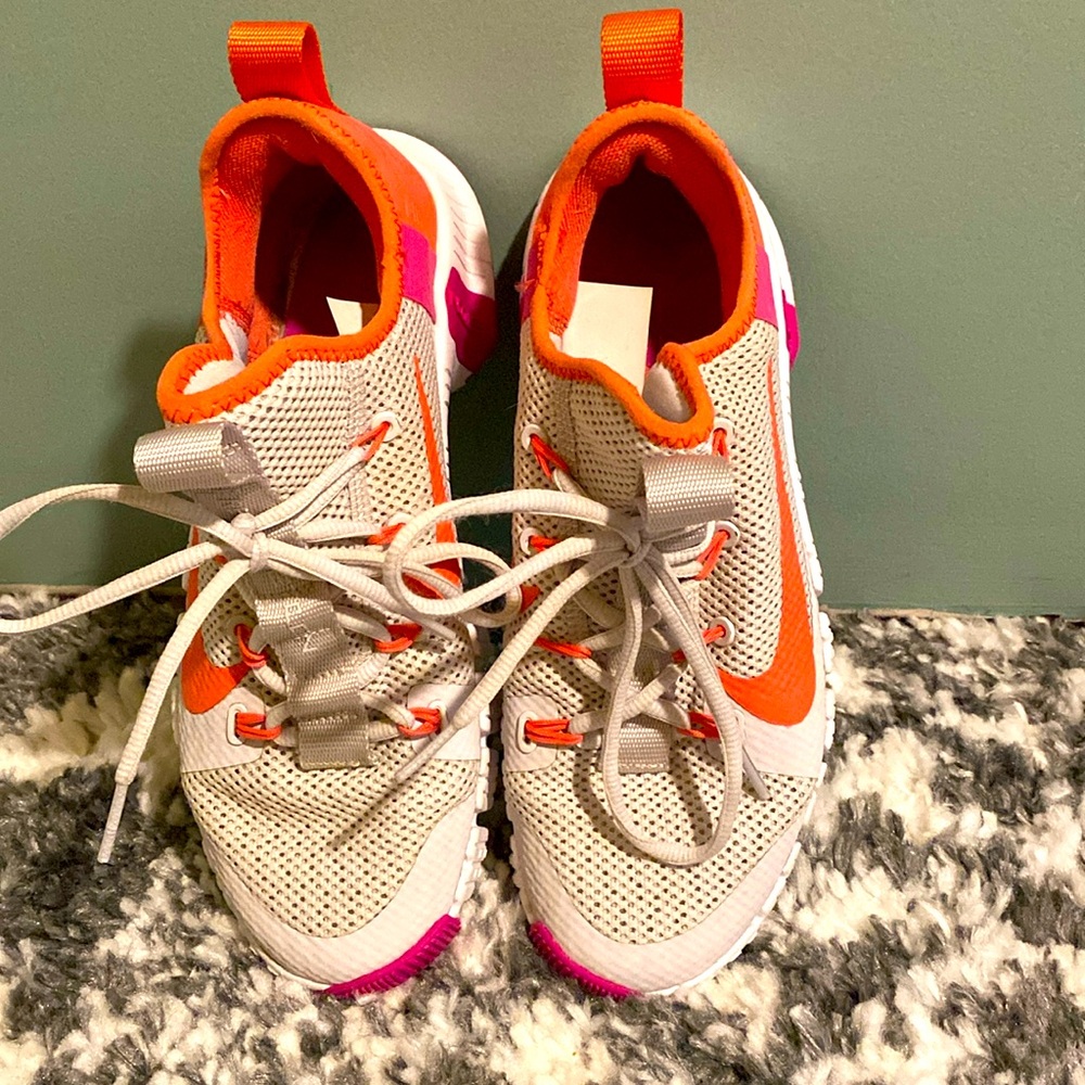 Running Shoes